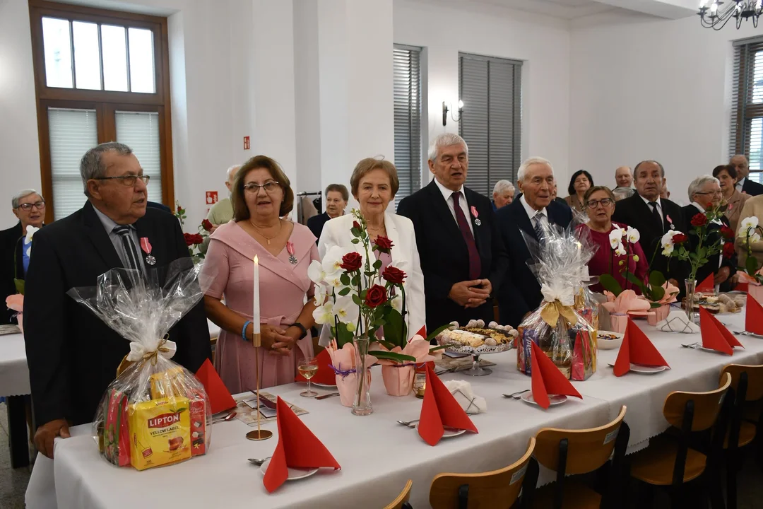 Złote i Diamentowe Gody w gminie Krzywda. Świętowali 50 i 60 lat małżeństwa - Zdjęcie główne