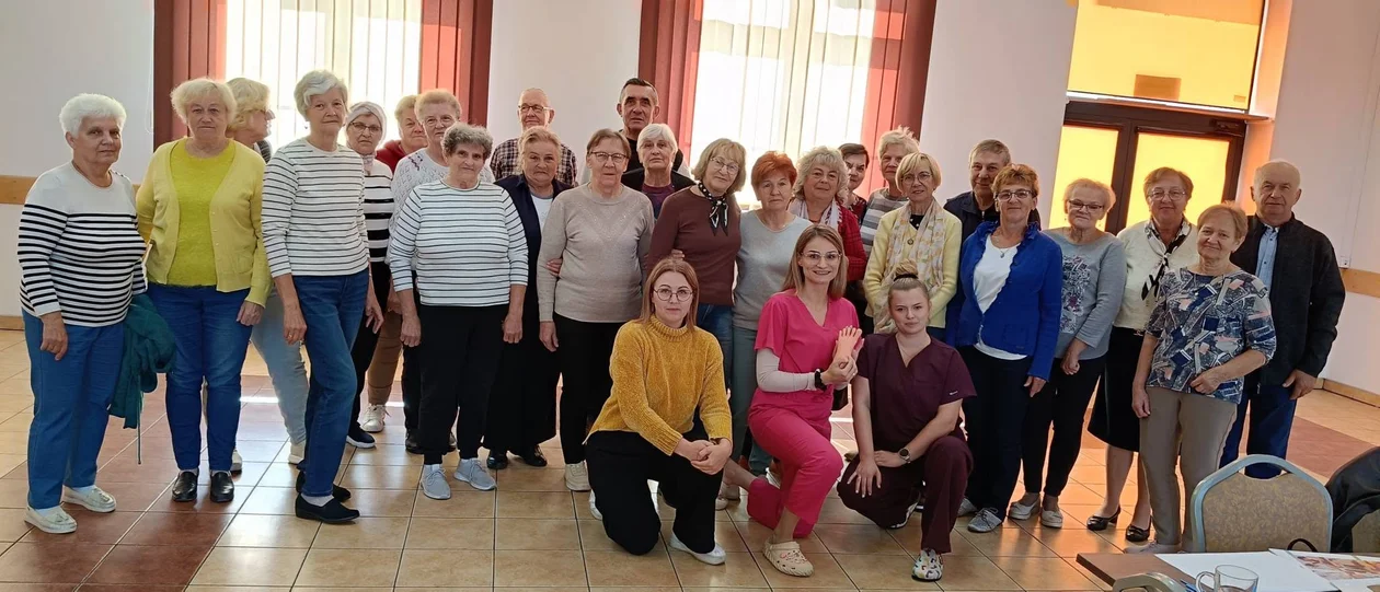 Seniorzy z Ryżek dowiedzieli się, jak dbać o stopy - Zdjęcie główne